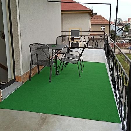 Apartman Milena Jicin Exterior photo