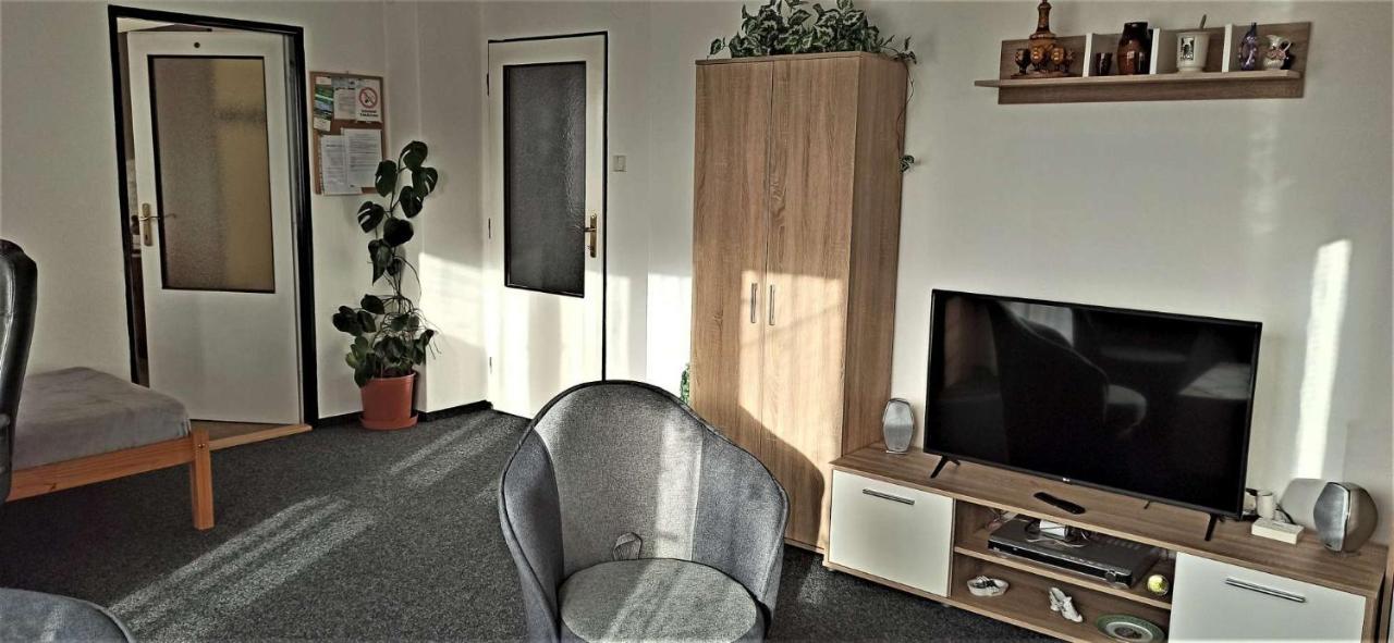 Apartman Milena Jicin Exterior photo