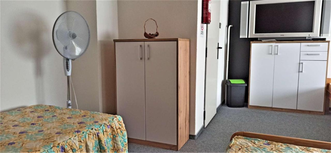 Apartman Milena Jicin Exterior photo