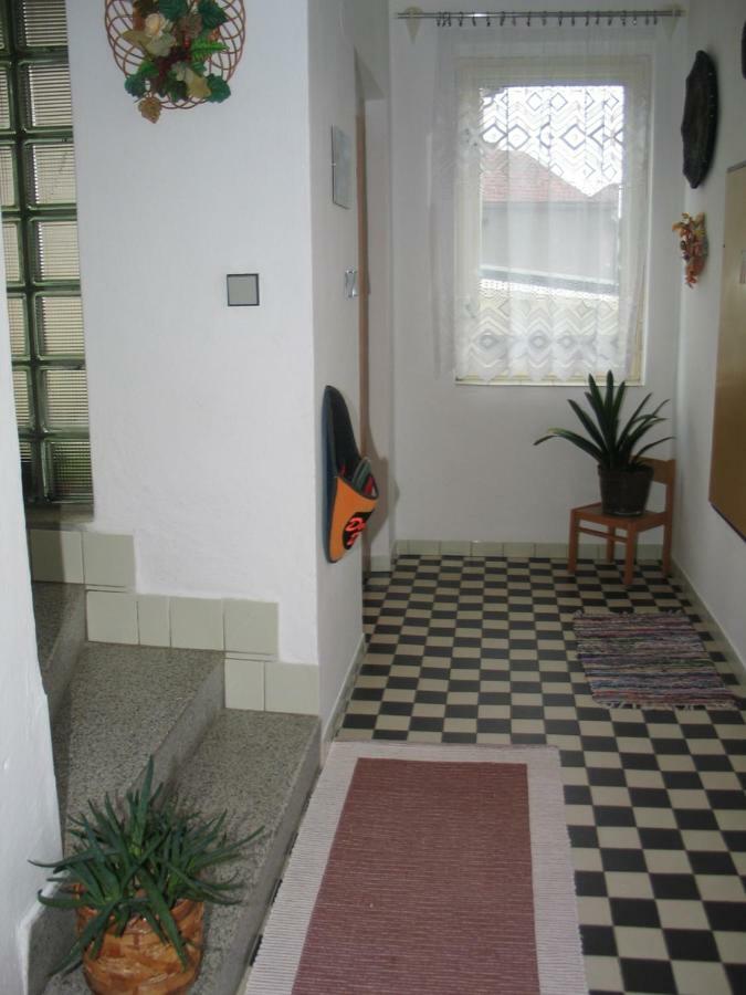 Apartman Milena Jicin Exterior photo
